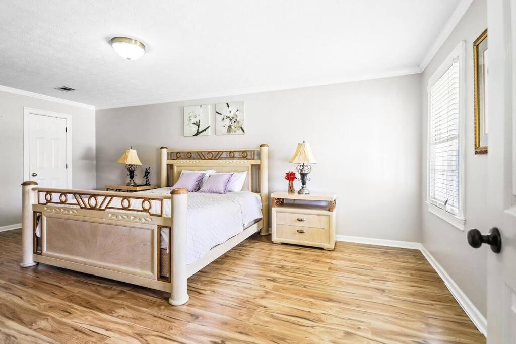 Lovely 5Bed, 3-Fullbath ! 5Min To Free Way I-85 Lawrenceville Exterior foto